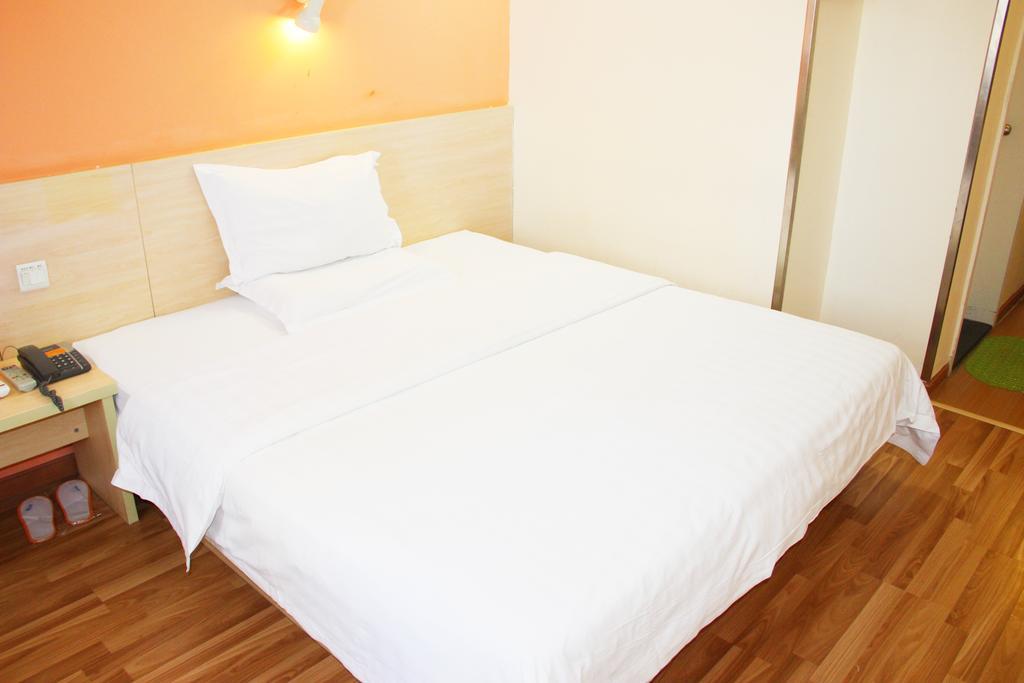 7Days Inn Guangzhou Gangding Longkou XI Road Canton Esterno foto