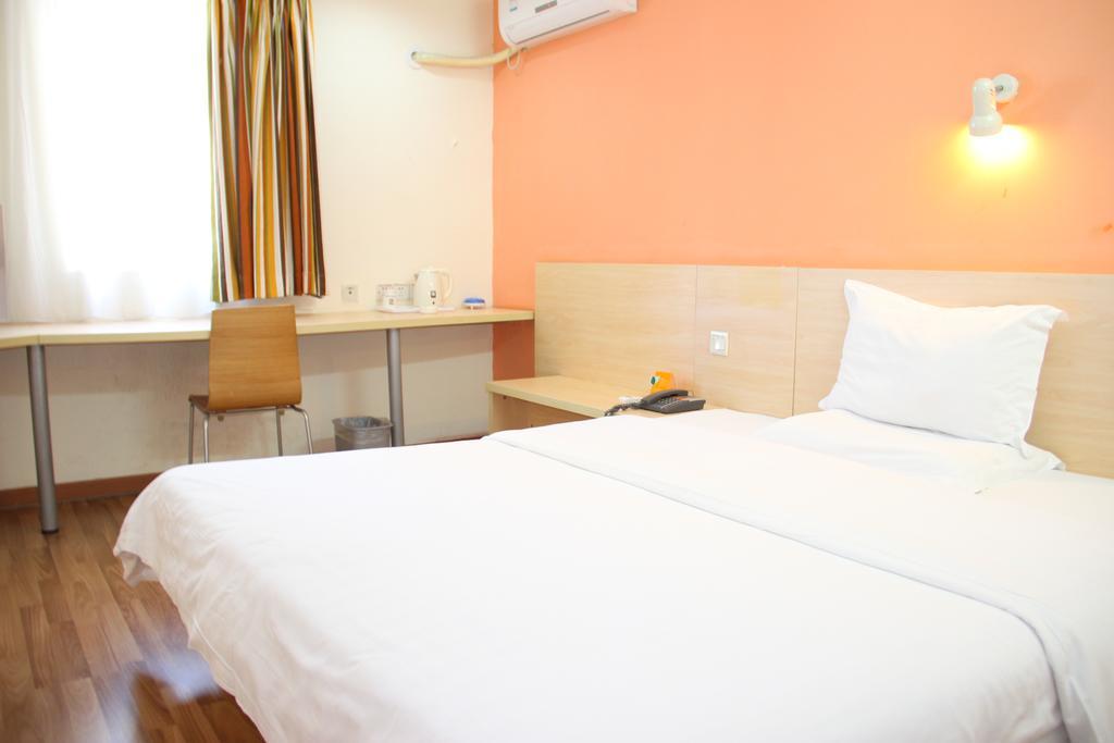 7Days Inn Guangzhou Gangding Longkou XI Road Canton Esterno foto